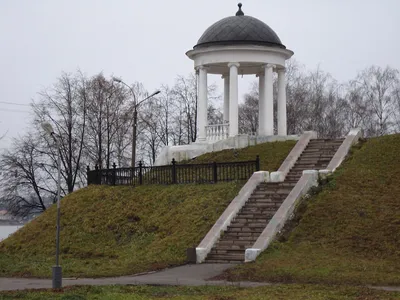 Беседка Островского - русская провинция