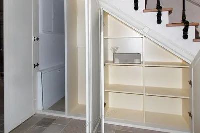 Шкаф под лестницей 200 фото | Closet under stairs, House stairs,  Understairs storage