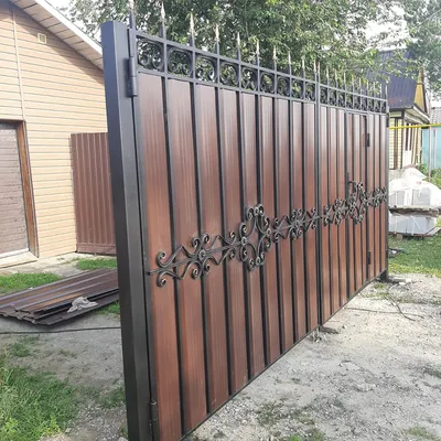 Stunning Wrought Iron Gates with Profnastil Elements