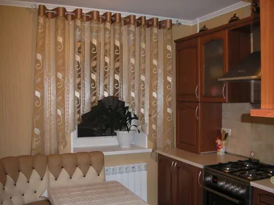 Короткие шторы на кухне. 2009: изготовлено в салоне штор Декоратор  Decorator-shtor.ru