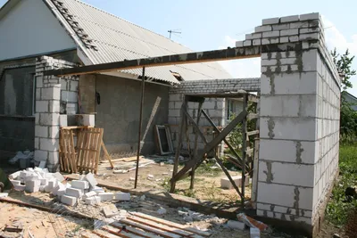 Построим гараж на загородном участке в Ленинградской области быстро,  качественно и недорого под ключ.