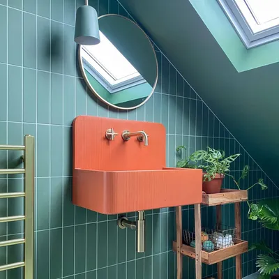 Colourful bathrooms: design beyond white