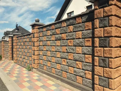 Create a Unique Design Fence with Block Bricks