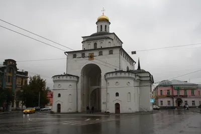 File:Vladimir gate 06 06 2004.jpg - Wikimedia Commons